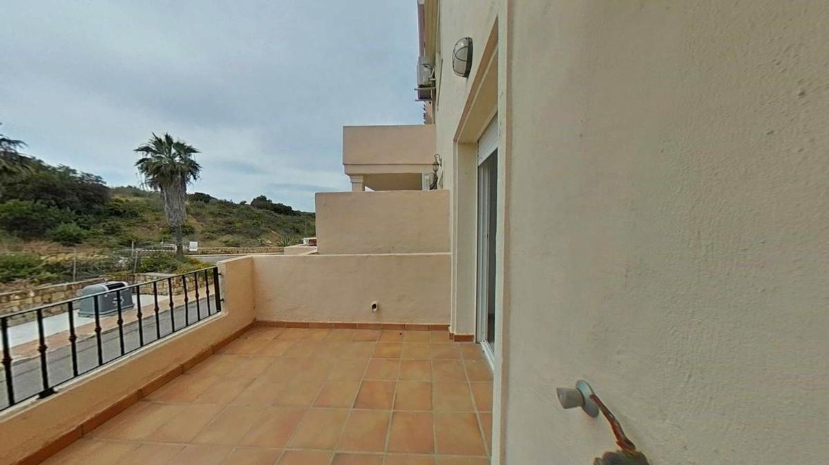 Продажа квартиры на Jardines de la Duquesa, Манильва
photo 3