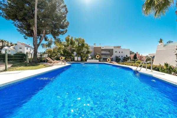 Продажа квартиры на ACACIAS LAS, Марбелла
photo 1