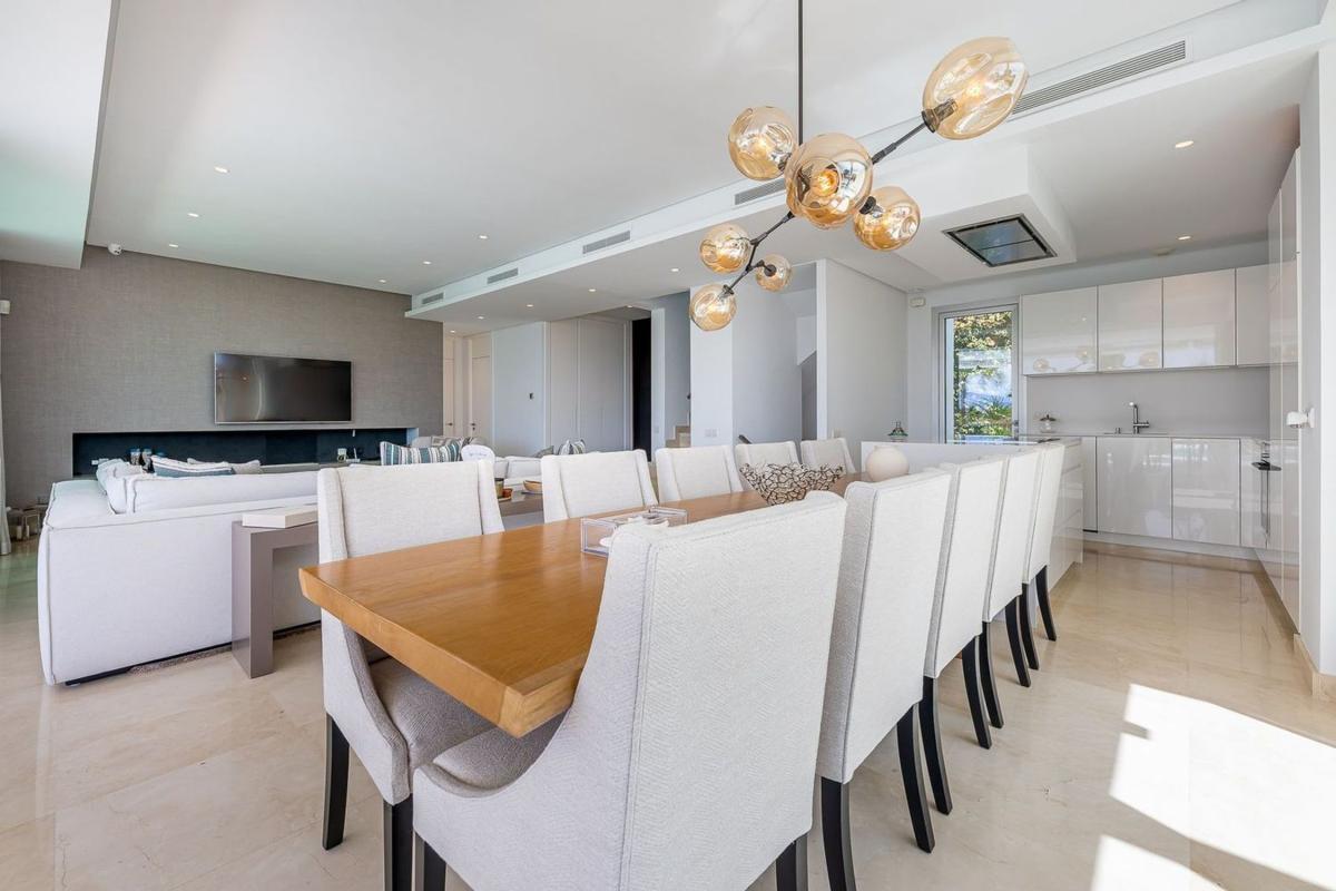 Sale of independent chalet in Desconocido, 21, Marbella
photo 3