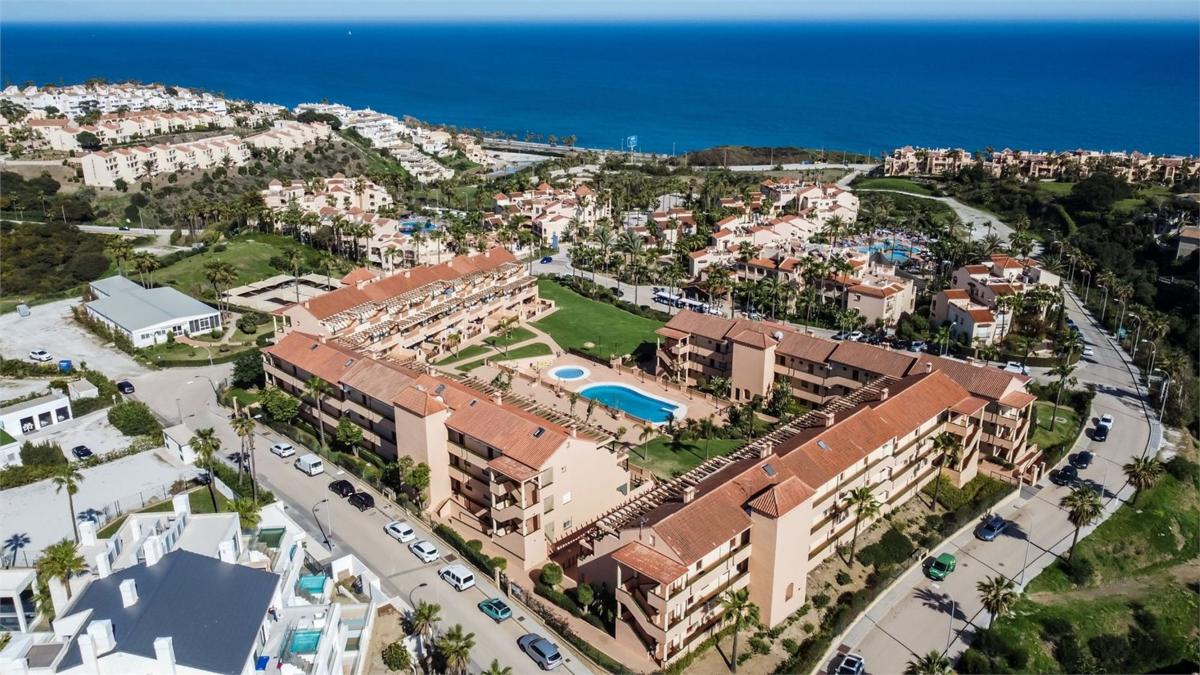 Sale of apartment in Avenida Sunset, Mijas
photo 1