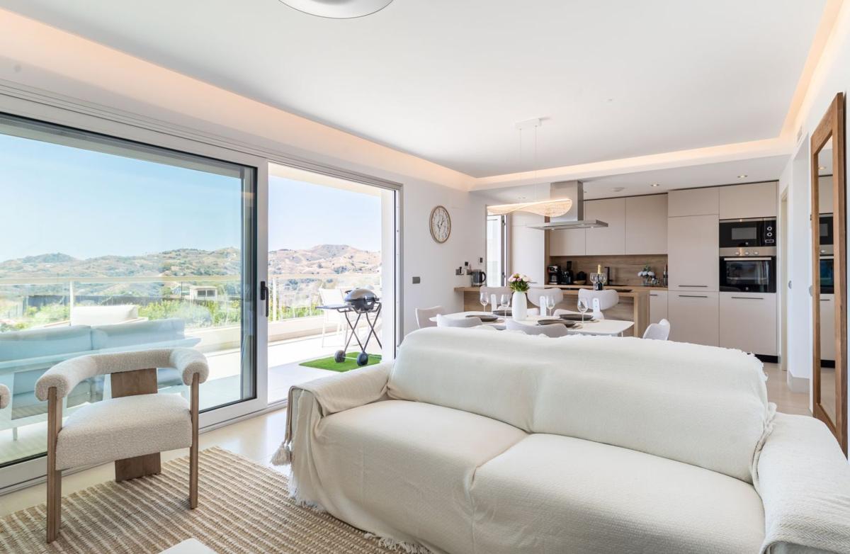 Venta de piso en Camino de Ojen a Fuengirola, 60, Mijas
photo 2