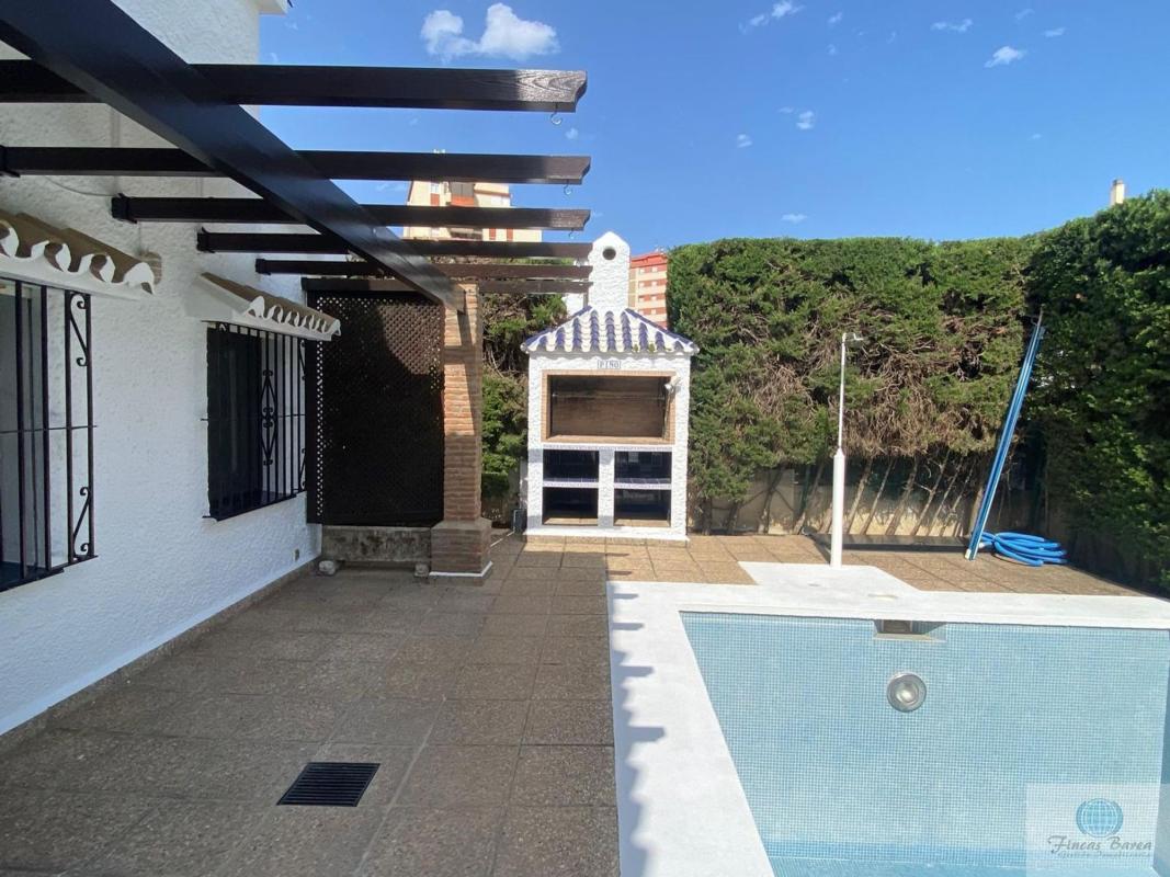 Venta de chalet independiente en Zona Sohail, Fuengirola
 photo 2