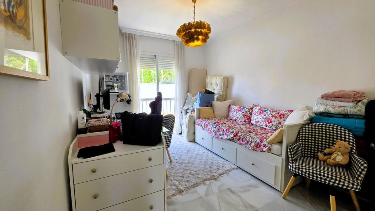 Продажа квартиры на Barrio Los Naranjos, Марбелла
 photo 5