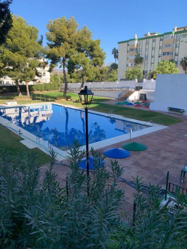 Sale of apartment in Barrio Manantiales - Estación de Autobuses, Torremolinos
photo 1