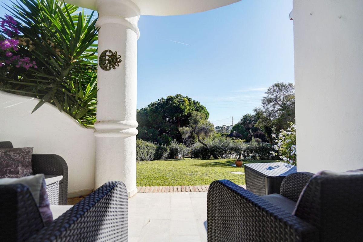 Sale of apartment in Sitio de Calahonda, Mijas
photo 2