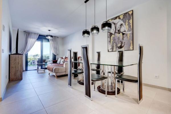 Sale of flat in La Cala de Mijas, Mijas
thumbnail 2