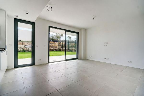 Sale of flat in La Cala de Mijas, Mijas
thumbnail 2