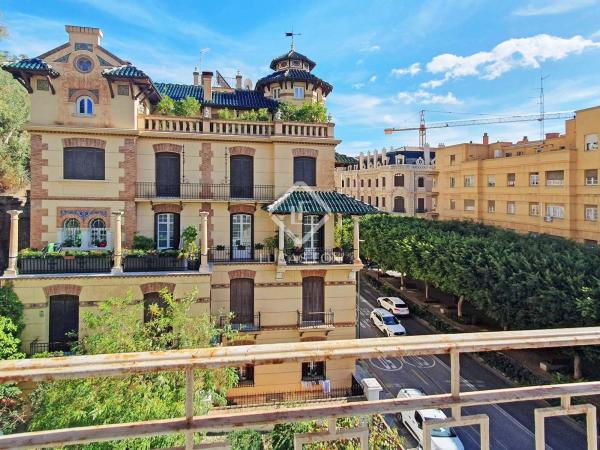 Venta de piso en Barrio Malagueta - Monte Sancha, Málaga
photo 1