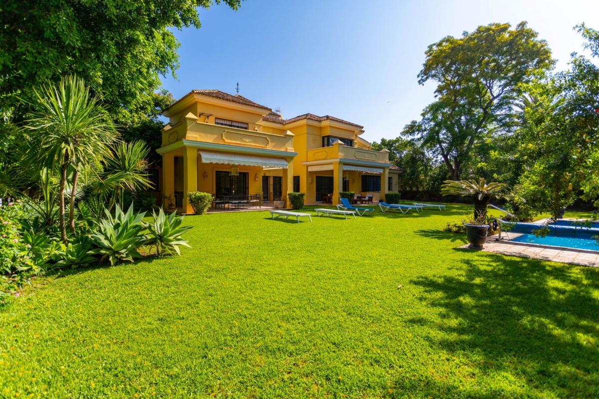 Venta de chalet independiente en Barrio Guadalmina Baja, Marbella
photo 4