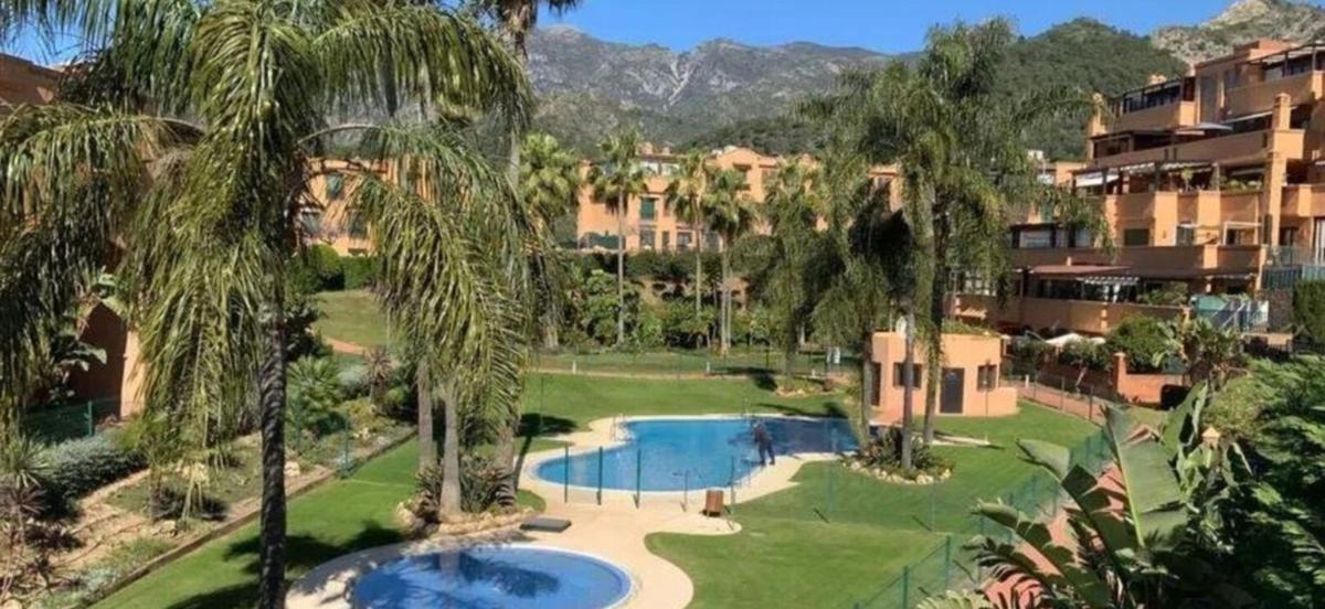 Sale of apartment in Bailaora Ana Maria, 1, Marbella
 photo 2