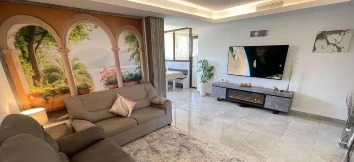 Sale of apartment in Bailaora Ana Maria, 1, Marbella
 photo 3