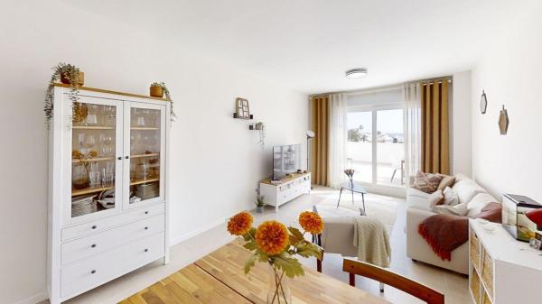 Sale of flat in Avenida Blas de Lezo, 3, Estepona
photo 1
