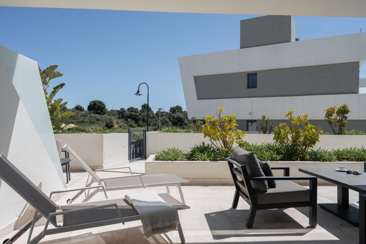 Venta de chalet adosado en Calle Guadalhorce , Marbella photo 2