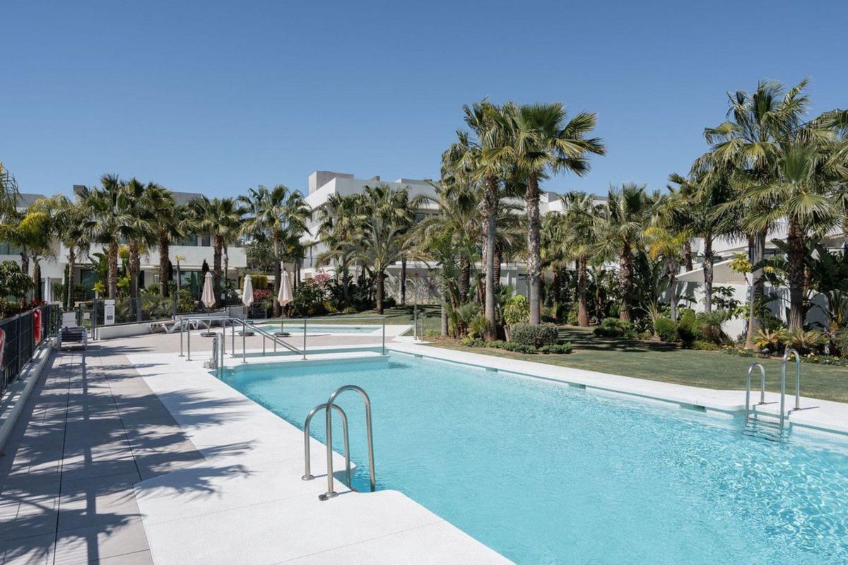 Venta de chalet adosado en Calle Guadalhorce , Marbella photo 3
