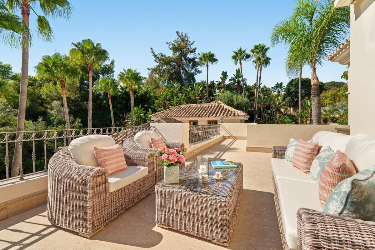 Venta de chalet independiente en Urbanizacion al Riyadh, Marbella
 photo 5
