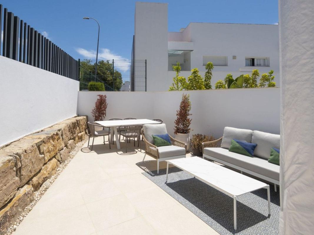 Venta de chalet adosado en  Urbanización Los Naranjos de Marbella , Marbella photo 4