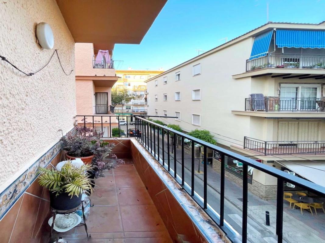 Venta de piso en Calle Cataluña, Fuengirola
photo 1