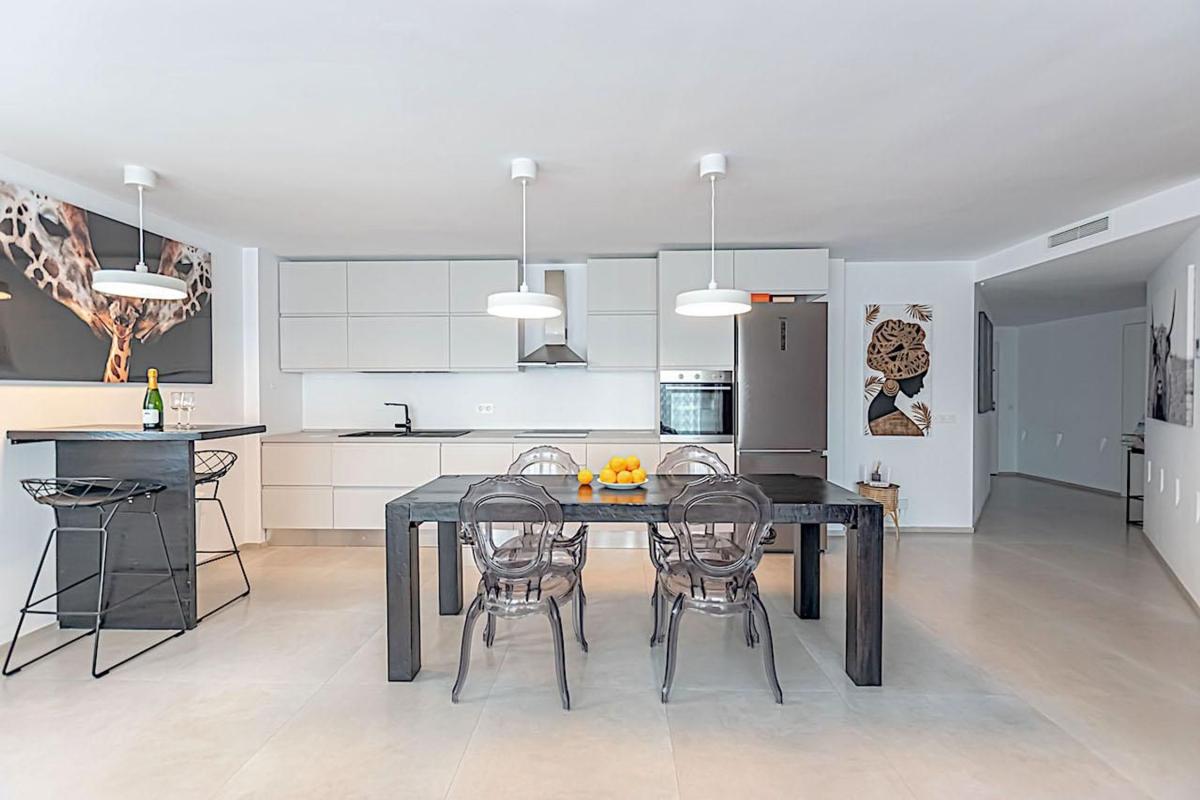 Продажа квартиры на Calle Muelle Ribera, 3, Марбелла
photo 2
