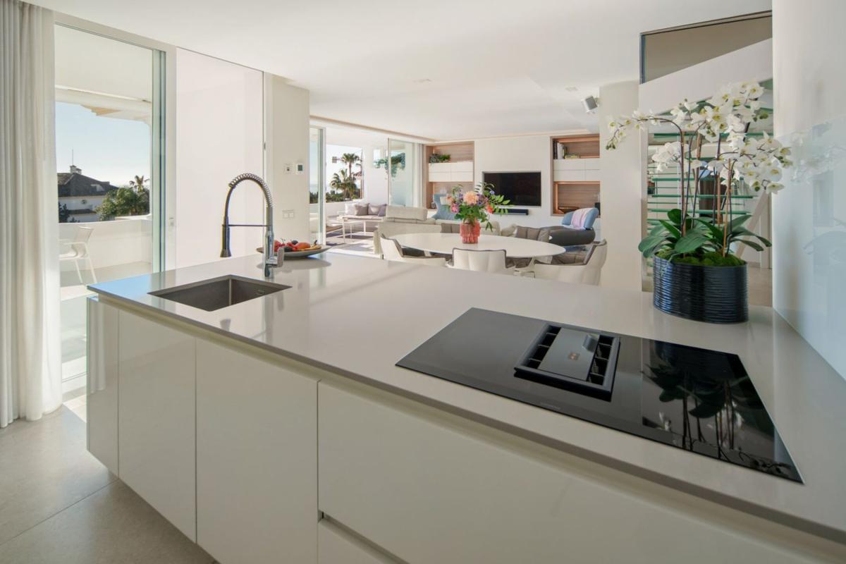 Venta de duplex en Urbanización Monte Paraíso, Marbella photo 3