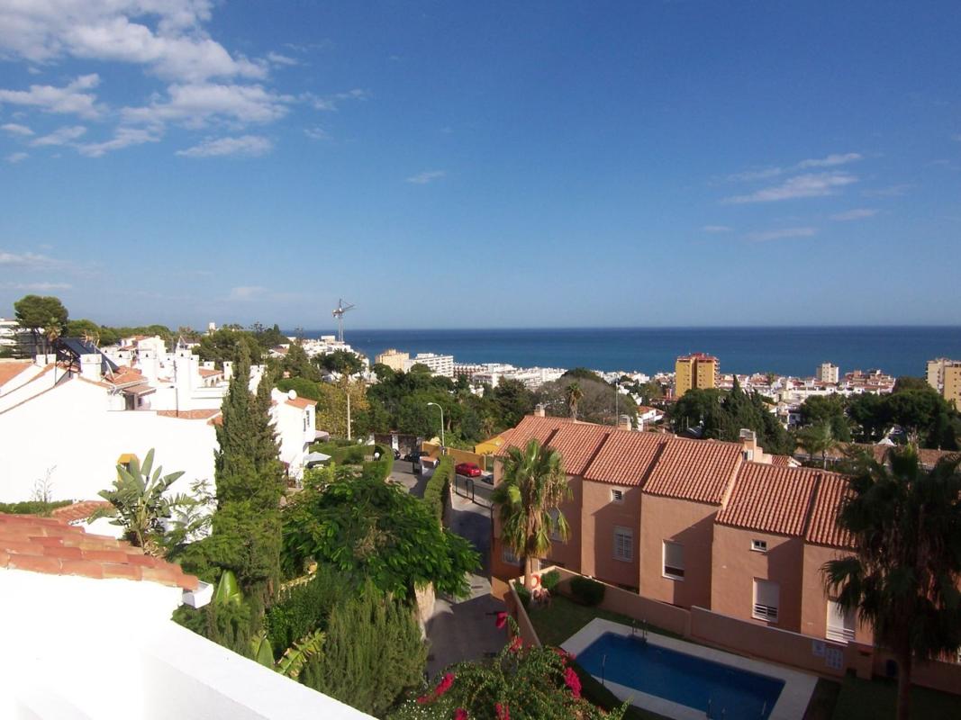 Sale of townhouse in Calle de la Cornisa, 4 , Torremolinos photo 3