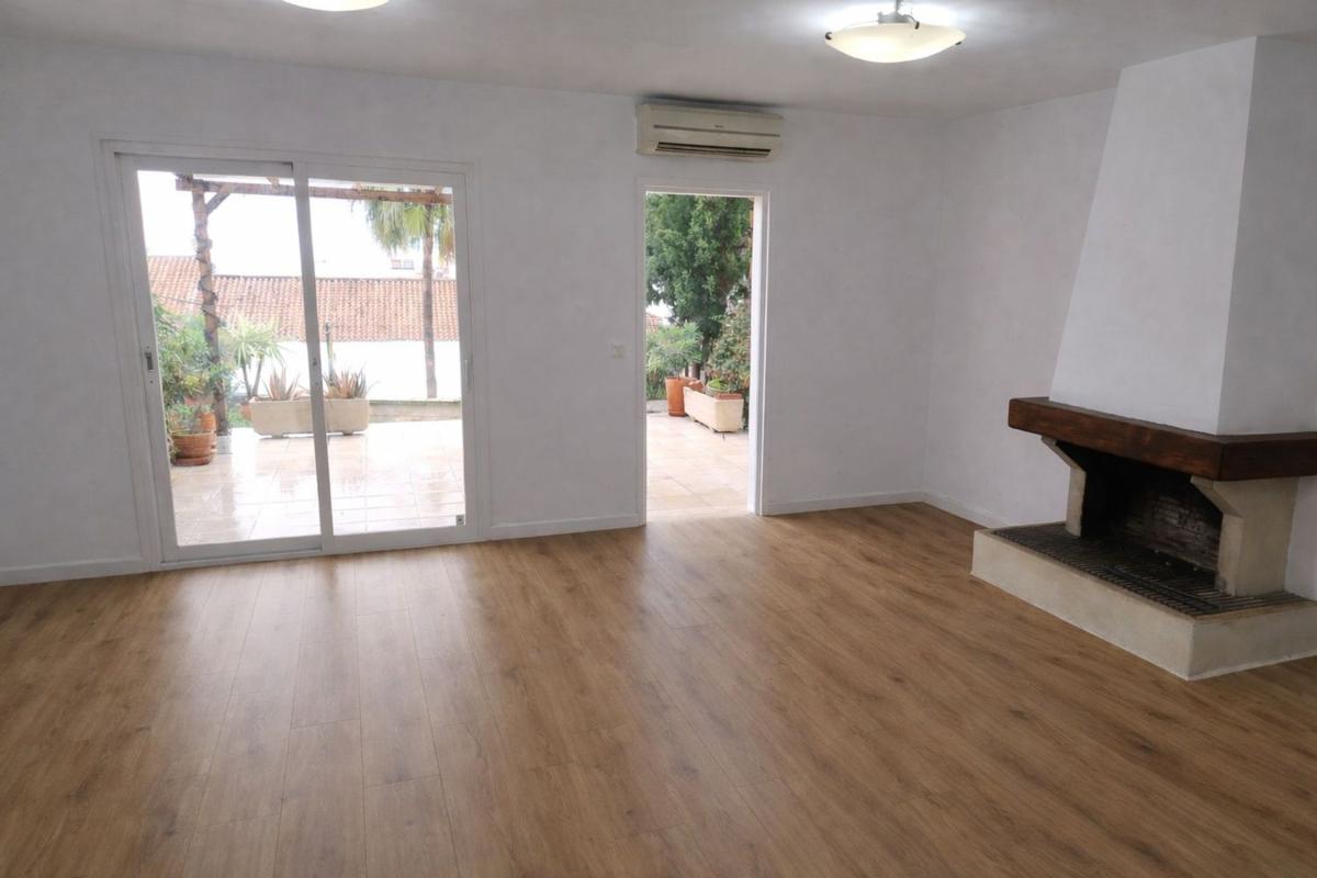 Sale of townhouse in Calle de la Cornisa, 4 , Torremolinos photo 5