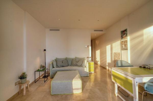Ático en venta en  Bulevar Principe Alfonso von Hohenlohe, 29, Marbella photo 2