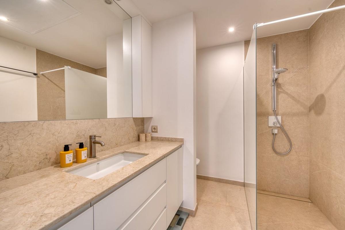 Venta de ático en  Bulevar Principe Alfonso von Hohenlohe, 29, Marbella photo 4