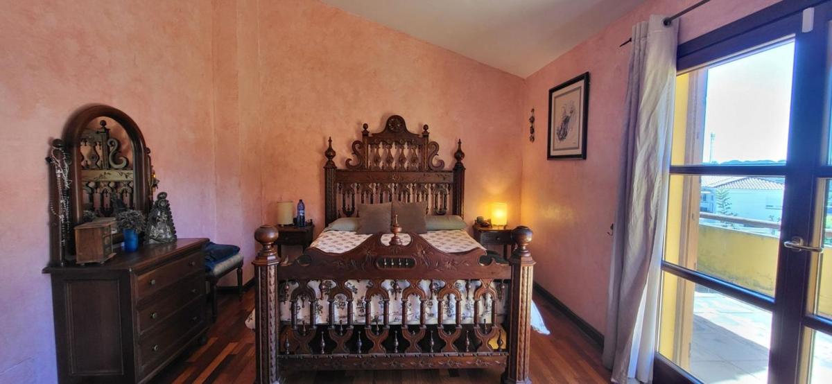 Sale of independent chalet in Barrio El Rosario-Ricmar, Marbella
 photo 3