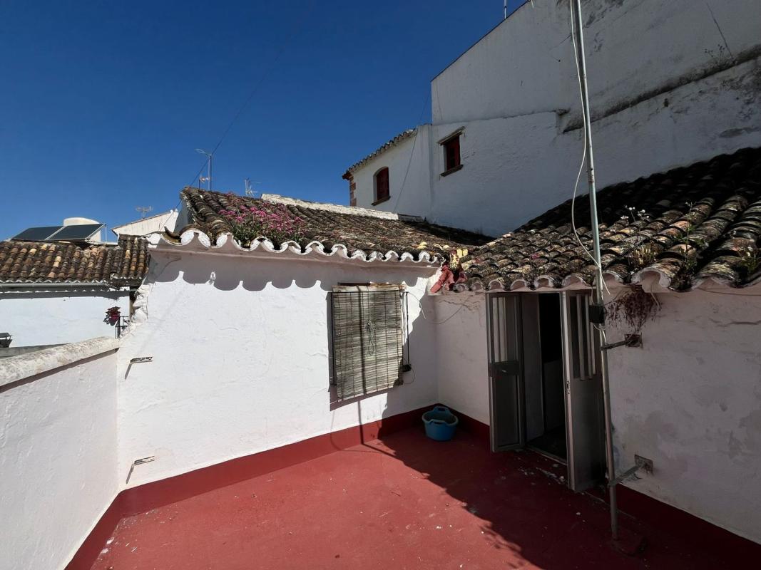 Venta de chalet adosado en Calle Mondéjar , Estepona photo 1
