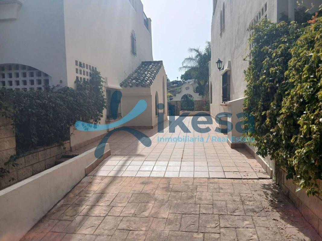 Venta de chalet adosado en Barrio Nagüeles , Marbella photo 5
