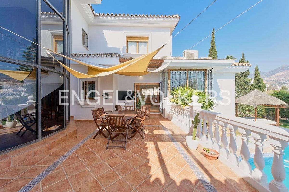 Venta de chalet independiente en Calle Profesor Santiago Rey, Benalmádena
 photo 2