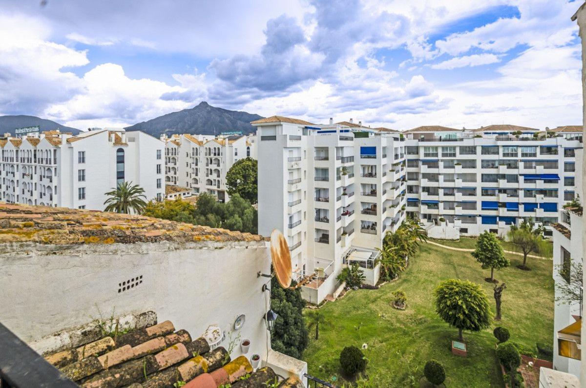 Venta de ático en Urbanizacion N Andal P Banus, Marbella photo 3