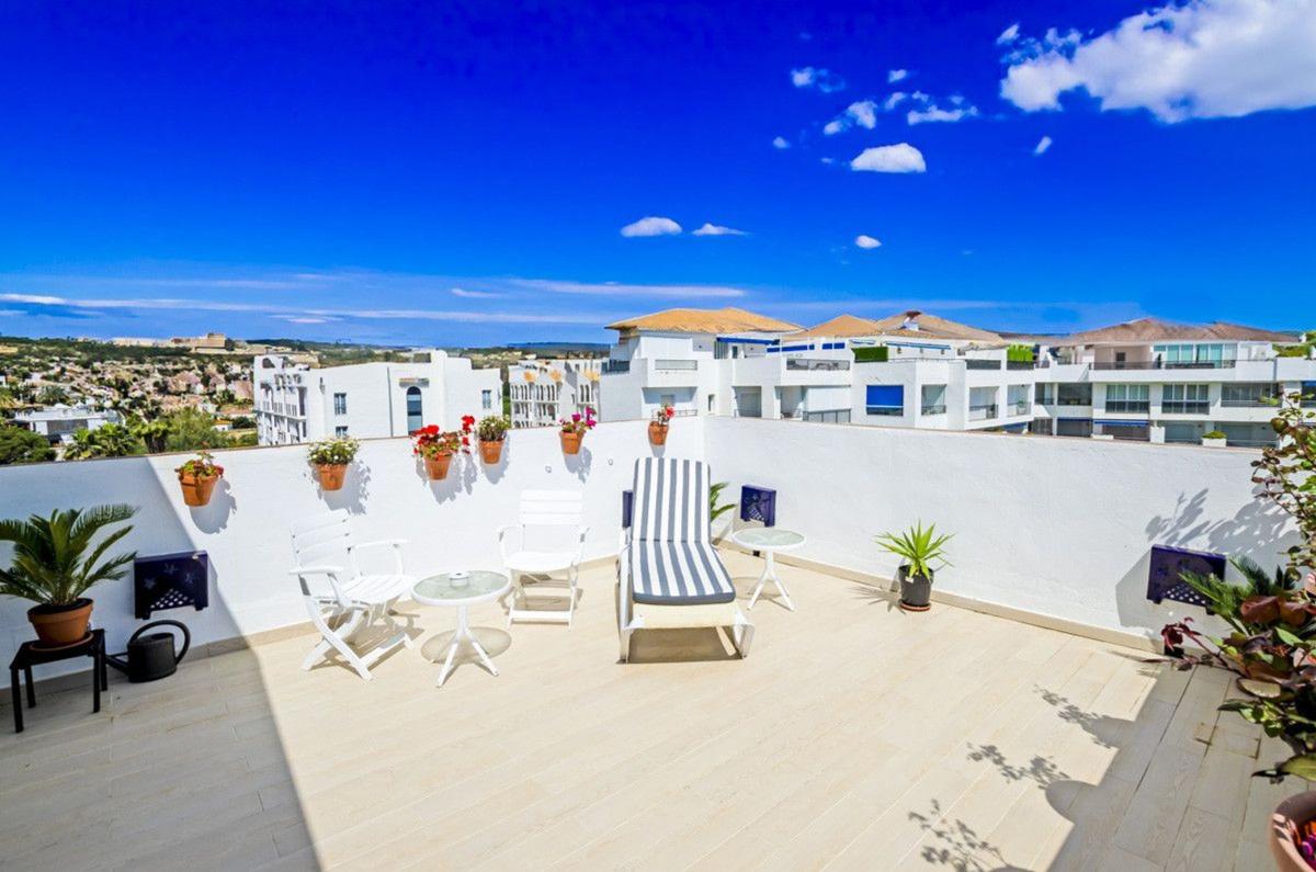 Venta de ático en Urbanizacion N Andal P Banus, Marbella photo 5