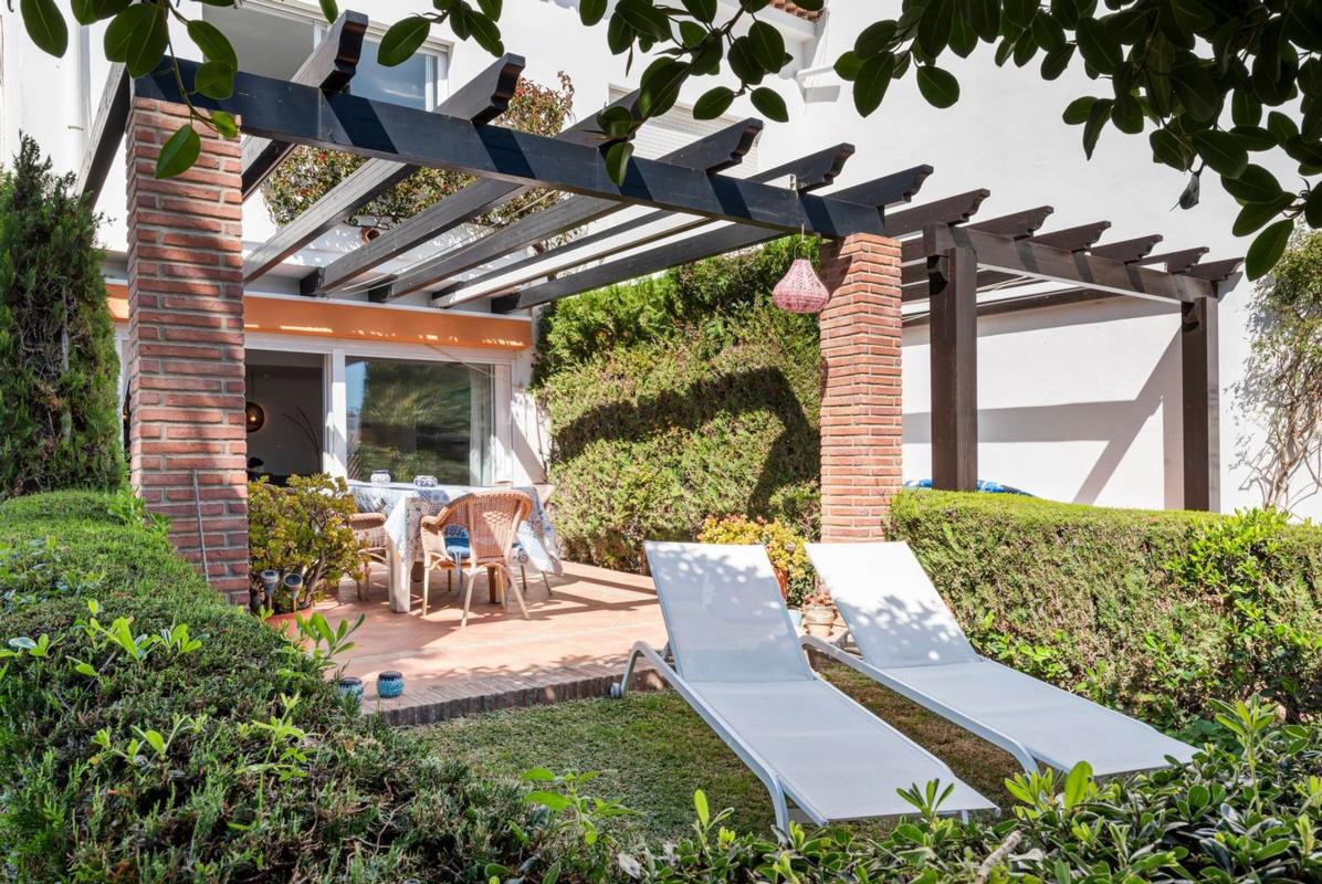 Venta de chalet adosado en Urb bahia doncella s/n , Estepona photo 3