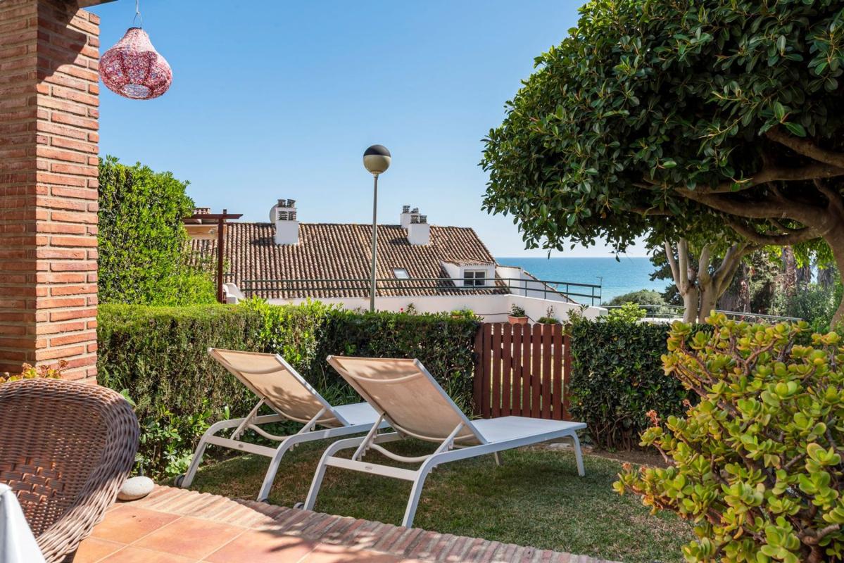 Venta de chalet adosado en Urb bahia doncella s/n , Estepona photo 4