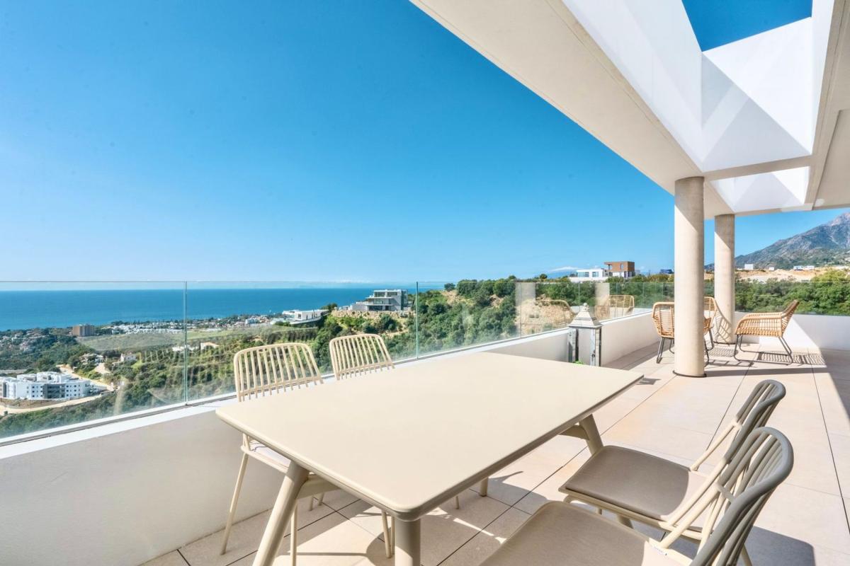 Sale of apartment in Altos de Los Monteros s/n, Marbella
 photo 2