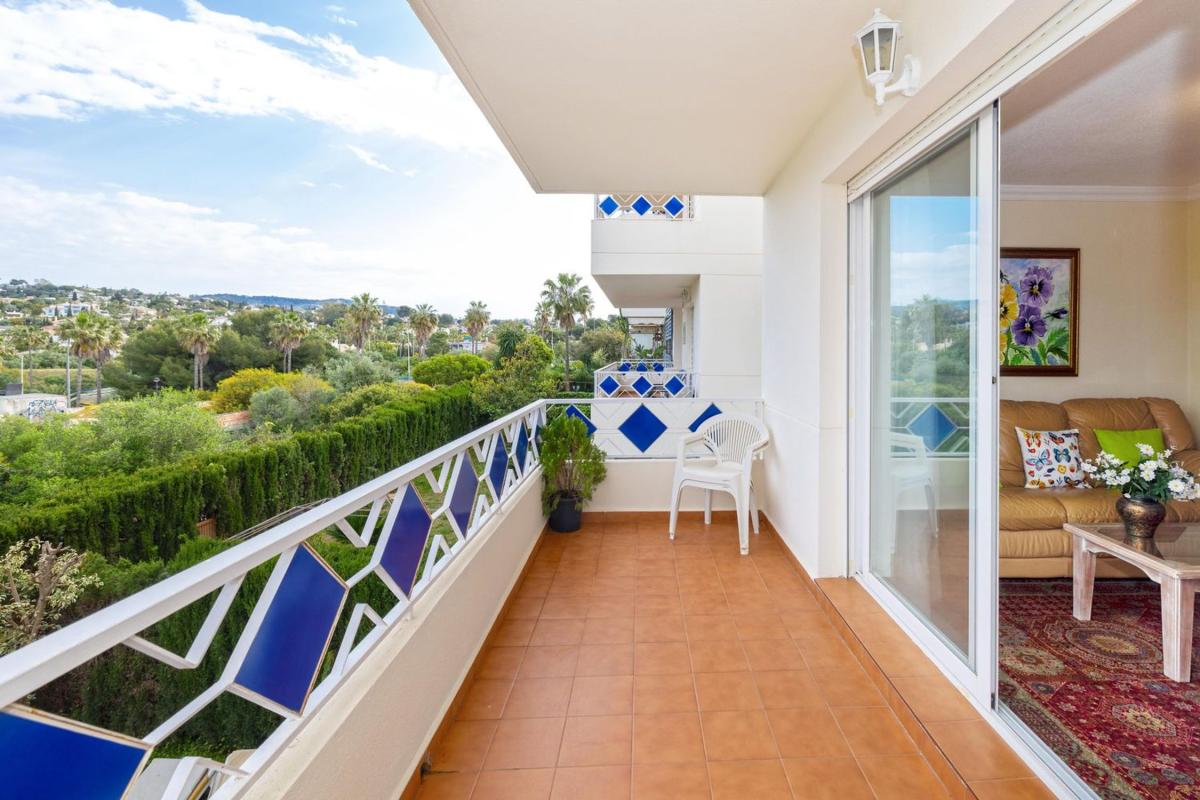 Sale of apartment in Barrio Las Chapas-Alicate Playa, Marbella
photo 4