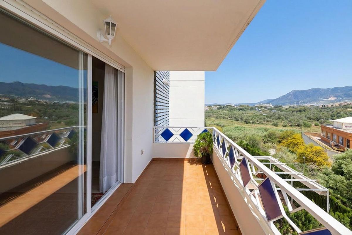 Sale of apartment in Barrio Las Chapas-Alicate Playa, Marbella
photo 5