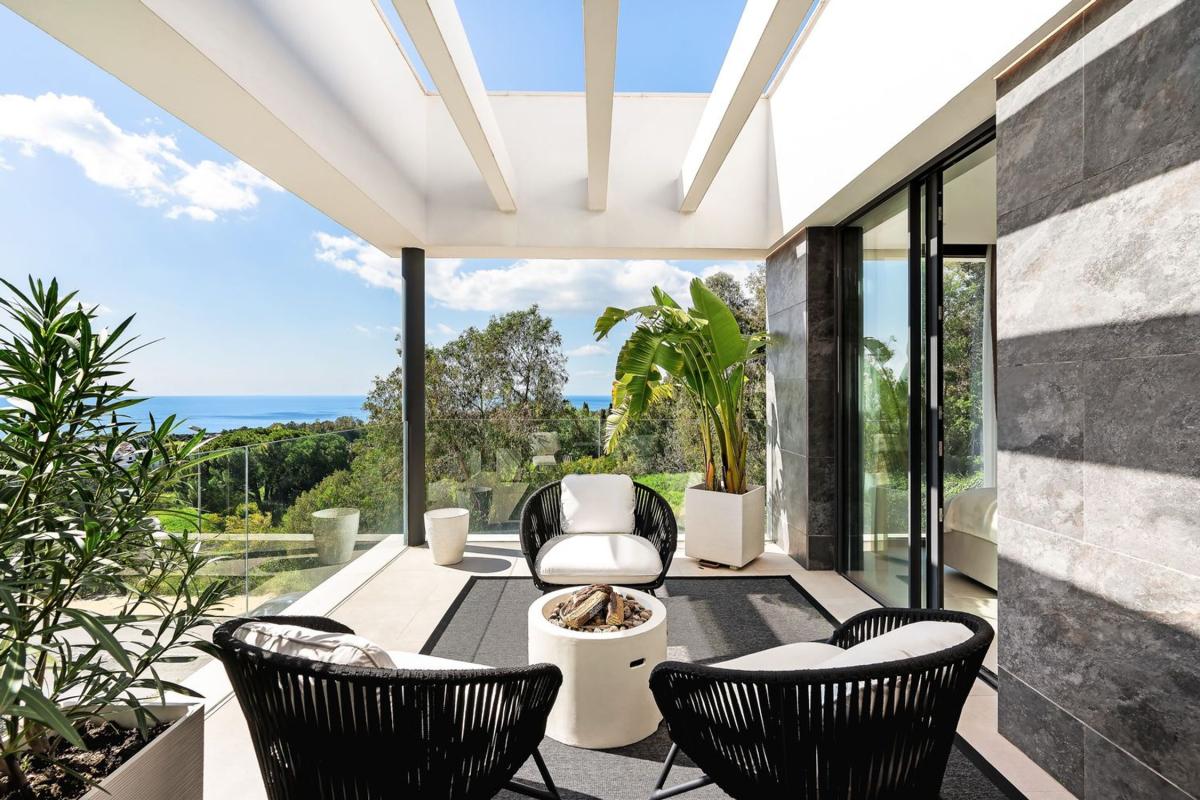 Venta de chalet independiente en Las Vistas Sierra Blanca, Marbella
photo 4