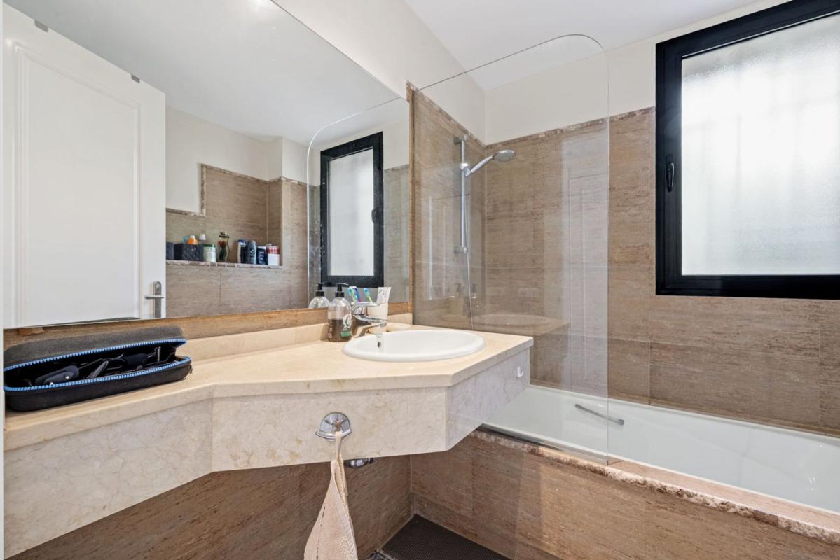Sale of apartment in Sitio de Calahonda, Mijas
photo 5
