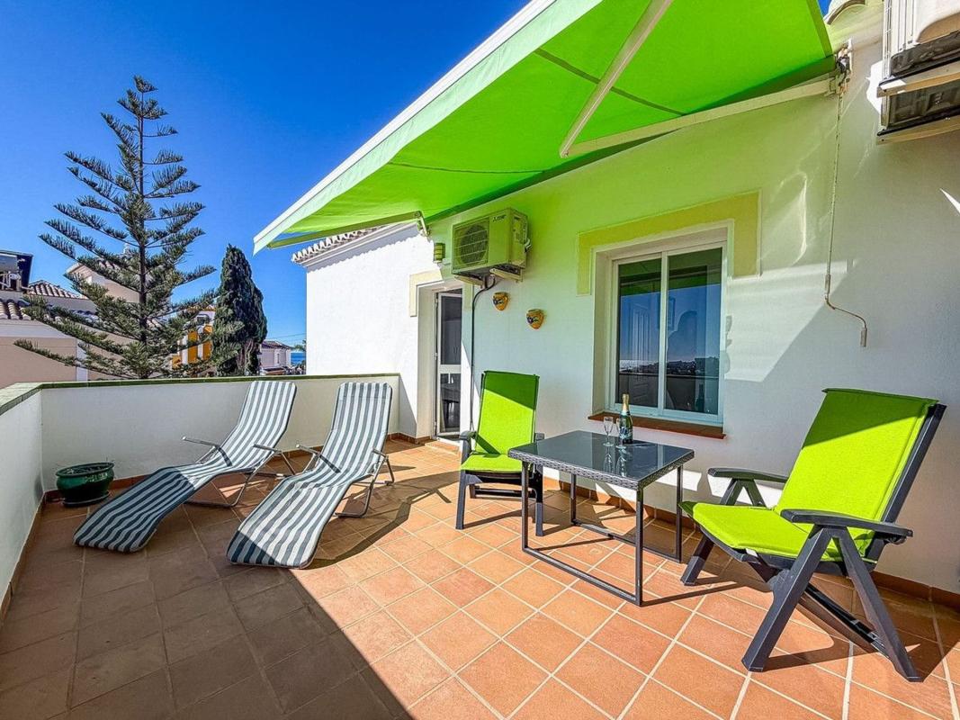 Продажа пентхауса на Urbanización Tropicana, 12, Нерха photo 1
