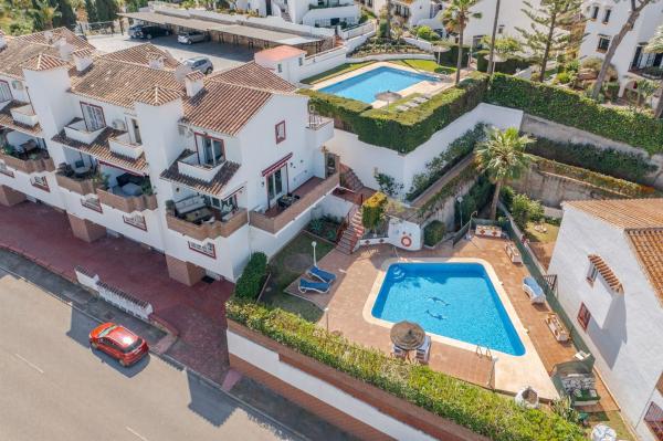 Chalet adosado en Libra De Riviera photo 1