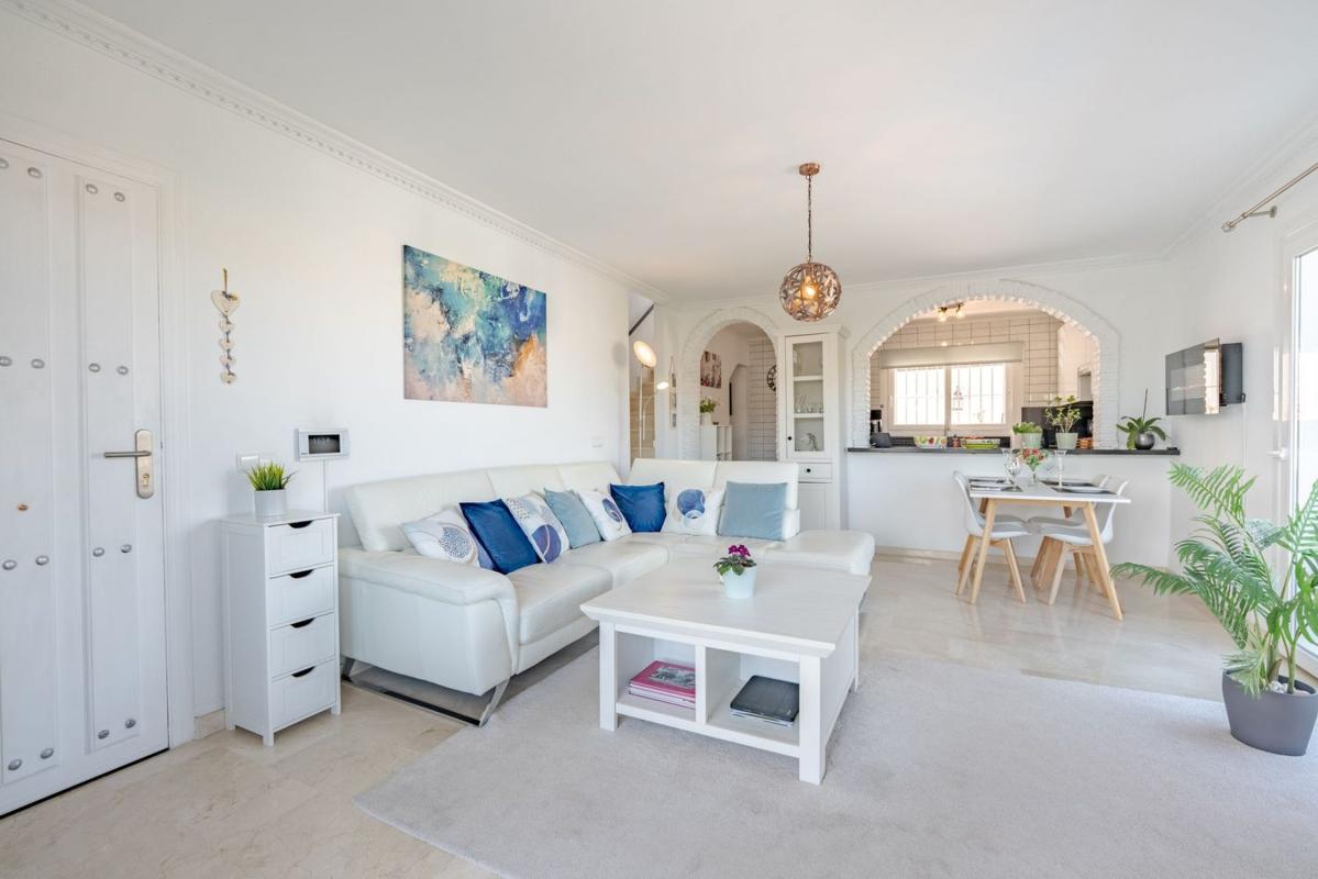 Venta de chalet adosado en  LIBRA DE RIVIERA , Mijas photo 5