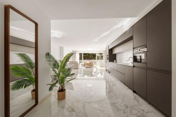 Продажа квартиры на Barrio Puerto Banús, Марбелла
photo 1
