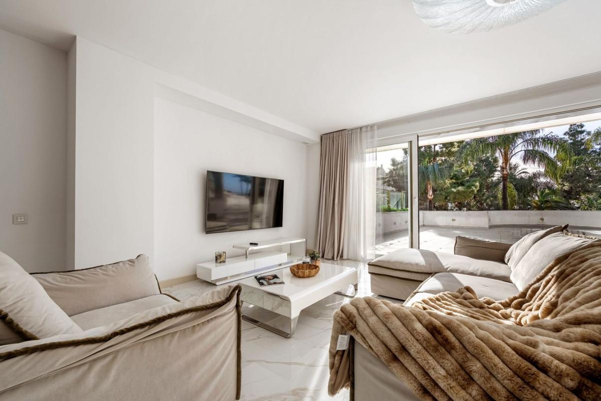 Venta de piso en Barrio Puerto Banús, Marbella
photo 2