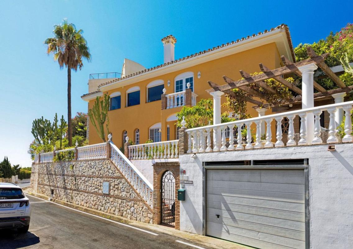 Sale of independent chalet in Carretera Costa del Sol, Benalmádena
photo 1