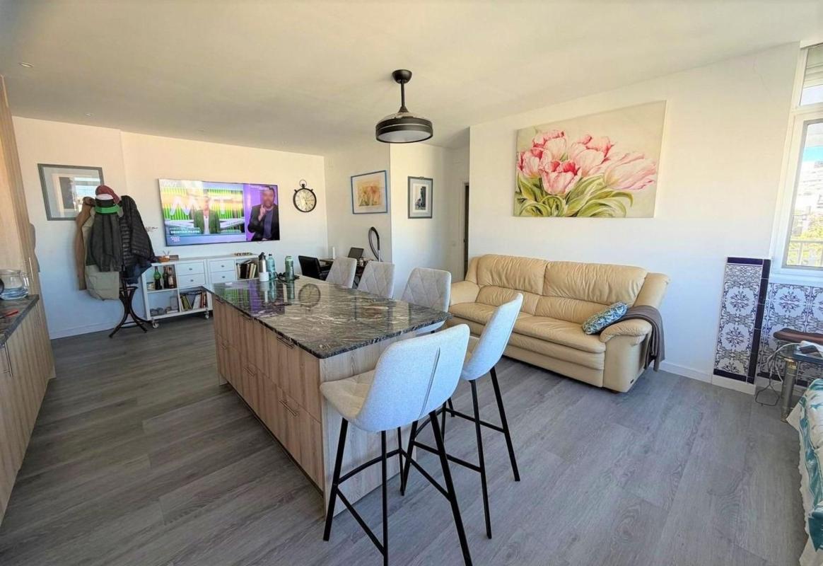 Sale of apartment in Avenida Isabel Manoja, Torremolinos
photo 3