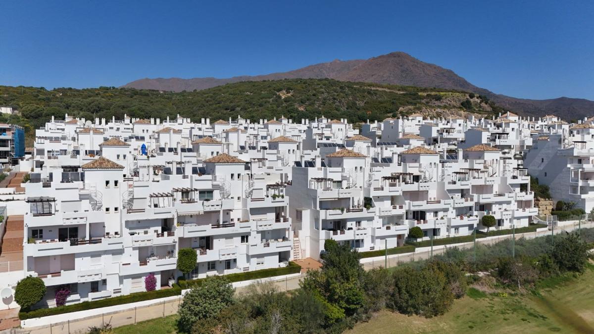 Venta de piso en Urb. Valle Romano, C. Villa Borghese, Estepona
 photo 2