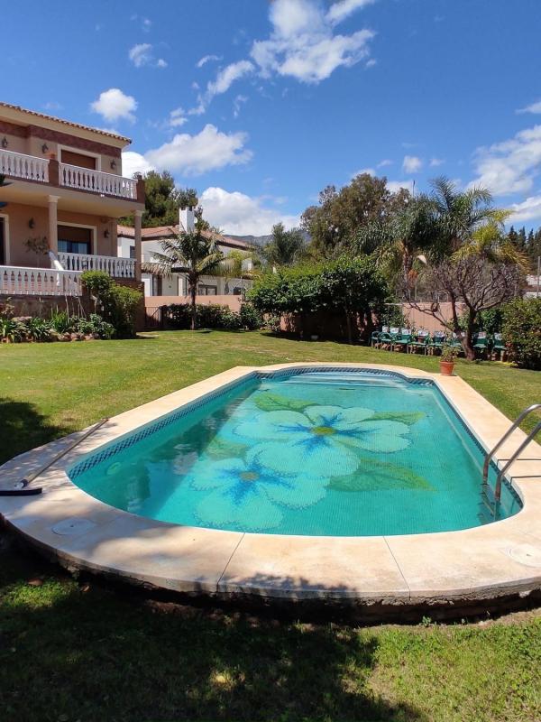 Venta de chalet independiente en Calle Sierrezuela, Mijas
photo 1
