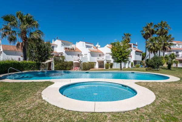 Chalet adosado en Urbanización Luna Blanca Golf, 31 photo 1